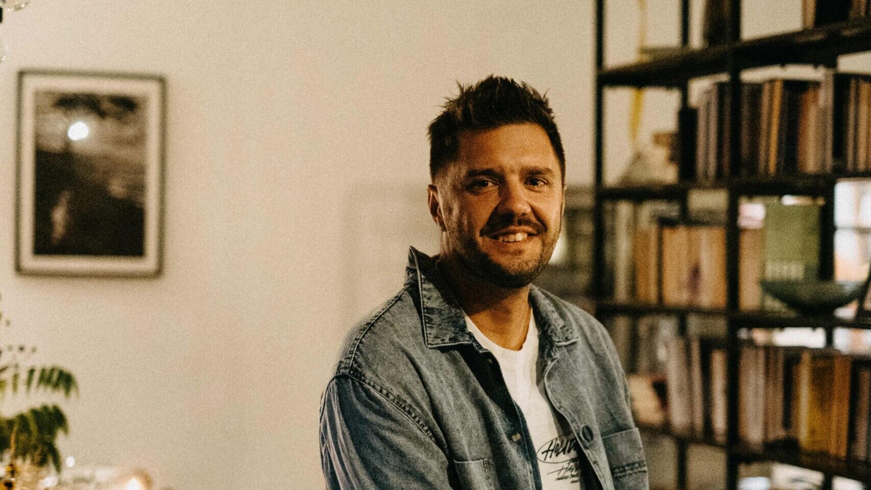 Почему одни айтишники жгут на 2 проектах сразу, а другие год сидят на бенче? ?